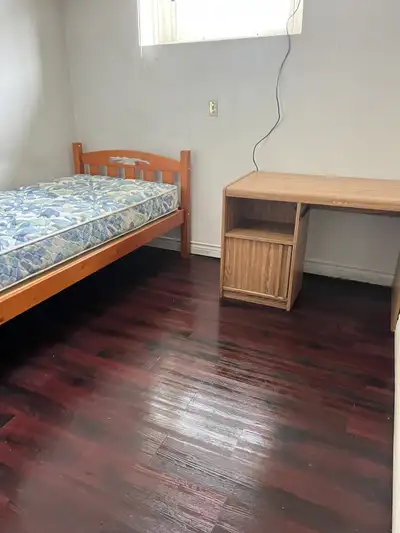 Must first introduce yourself to be considered. A small basement room for rent $500 with all utiliti...