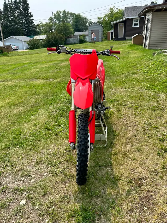 2010 Crf250r in Dirt Bikes & Motocross in Nipawin - Image 3