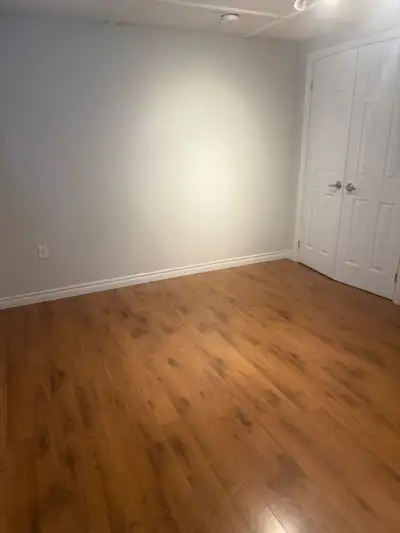 Large basement bedroom available for rent in Etobicoke (seeking female tenant for single occupancy)....