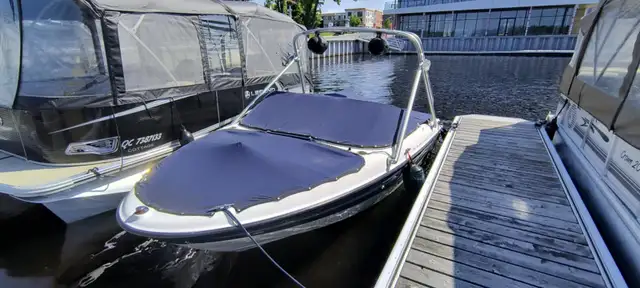 Bateau 4.3L 18.5 pieds Wake édition in Powerboats & Motorboats in Sherbrooke - Image 4