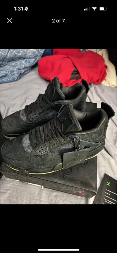 Jordan 4 kaws UA size 9