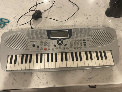 Great used condition. ✅ Brand/Model: Nexxtech 4208817 ✅ 49 keys ✅ Includes power adapter, or can als...