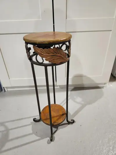 Petite table d’appoint « Martini », View more