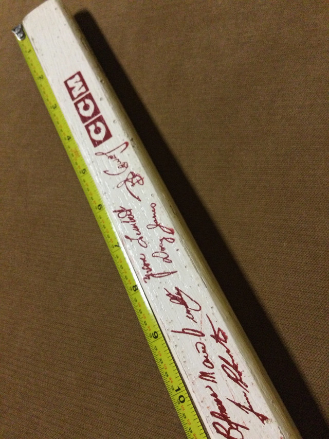 Vintage 1975 Montreal Canadiens signed wooden mini hockey stick in Arts & Collectibles in Moncton - Image 3