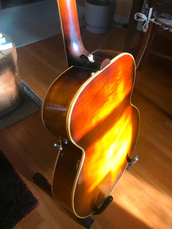 1951 Gibson ES 300 Archtop Guitar $8000 in Guitars in Edmonton - Image 9