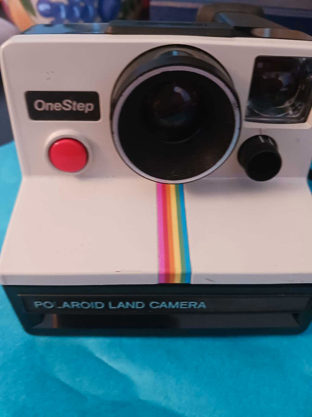Polaroid  one step in Cameras & Camcorders in Windsor Region