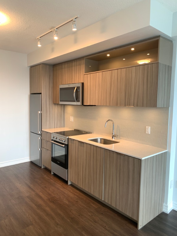 1 Bedroom + Den with 2 Full Bathrooms (Don Mills and Sheppard) Long