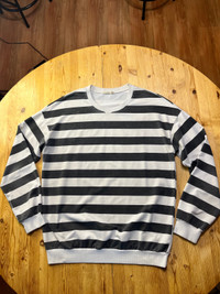 Black and white striped Sweat shirt 
