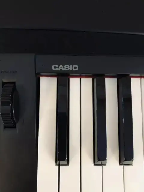 Gorgeous Digital Piano, 88 Keys Fully Weighted in Pianos & Keyboards in Vancouver - Image 6