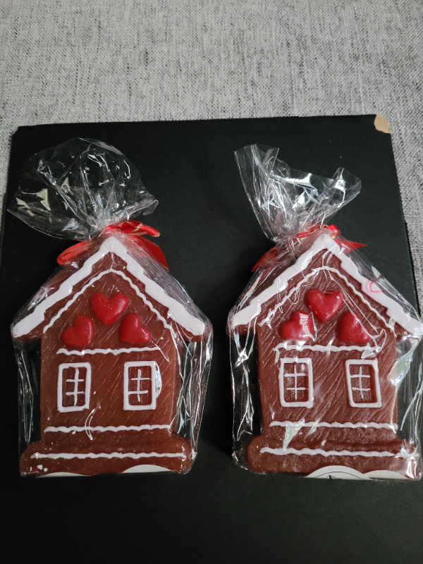 Gingerbread House Candle (EACH) in Holiday, Event & Seasonal in Markham / York Region - Image 2