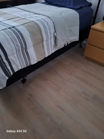 This used twin bed is perfect for a child's room or a guest room, offering a cozy and compact sleepi...