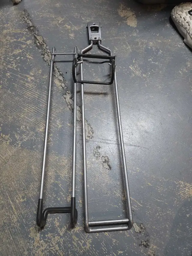 Rubbermaid fasttrack organization system in Storage & Organization in St. Albert - Image 9