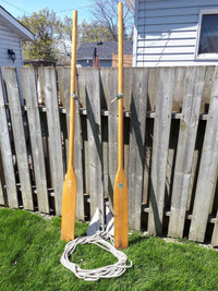 Pair of Upper Canada Paddle Company boat oars and 17" wing ancho