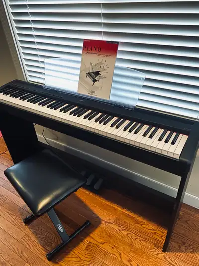 Excellent Condition 88 weighted Keys YAMAHA Piano Keyboard, View more