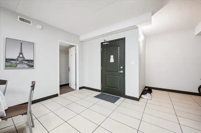 Spacious Student Accommodation (Furnished and En-suite Bathroom)