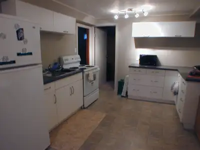 Nice 2-BDRM Basement Ste $1100/Mo Including Utilities East Side