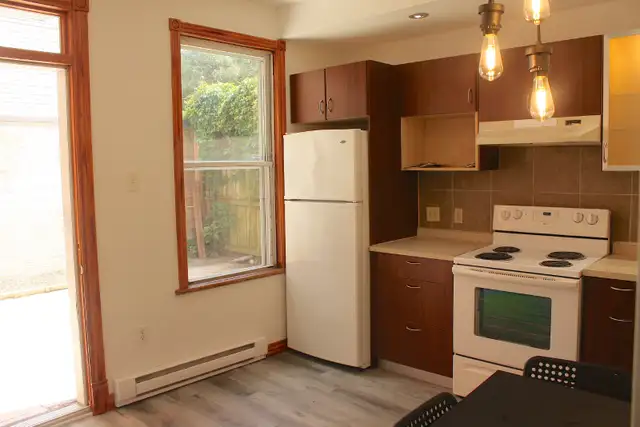 Joli 3 ½ au cœur du plateau a Louer