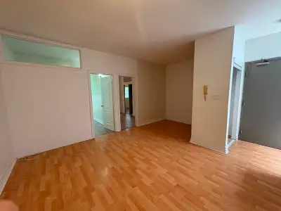 3BR Apt Heart of the Annex University of Toronto Downtown