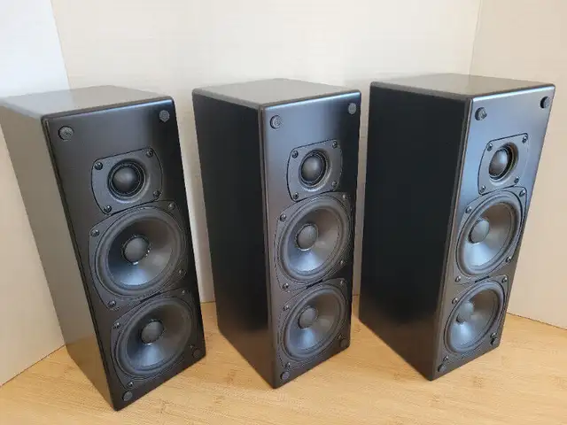 M&K (Miller & Kreisel) Sound M7 speakers - center and front in Speakers in Markham / York Region - Image 4