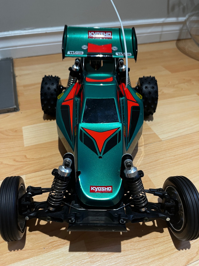 Vintage NEW Kyosho Turbo Ultima RC Buggy in Arts & Collectibles in Vancouver - Image 4