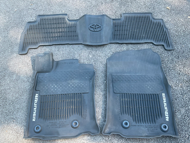 4runner mat in Other Parts & Accessories in Gatineau