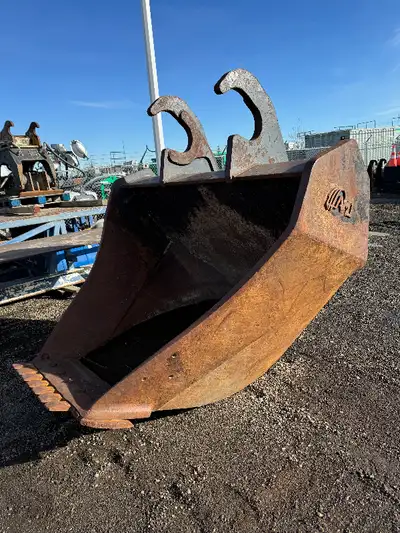 AMI 4.25 CU/YD V-Bucket 36” Wide At The Cutting Edge 80” Wide At The Top 600/700 Series Weldco Wedge...