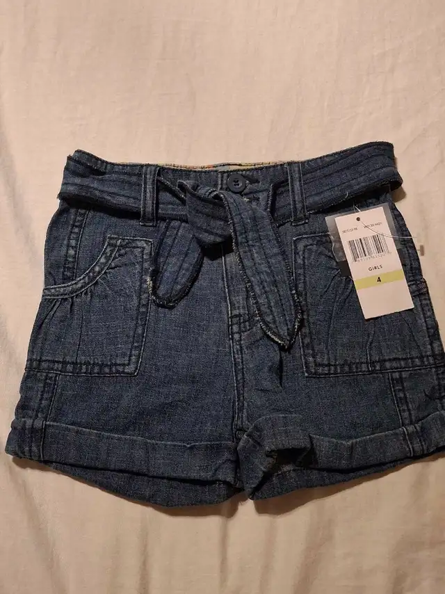 *New* Calvin Klein Girls 100% Cotton Shorts Size 4