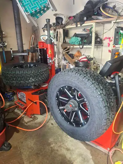 Hi I do tire mounting and balancing in my garage. I also do flat repairs and can reprogram tpms sens...