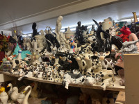 Painted ceramic cows lots of sizes going outta business sale 