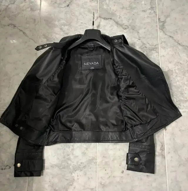 Women’s biker jacket in Women's - Tops & Outerwear in City of Toronto - Image 5