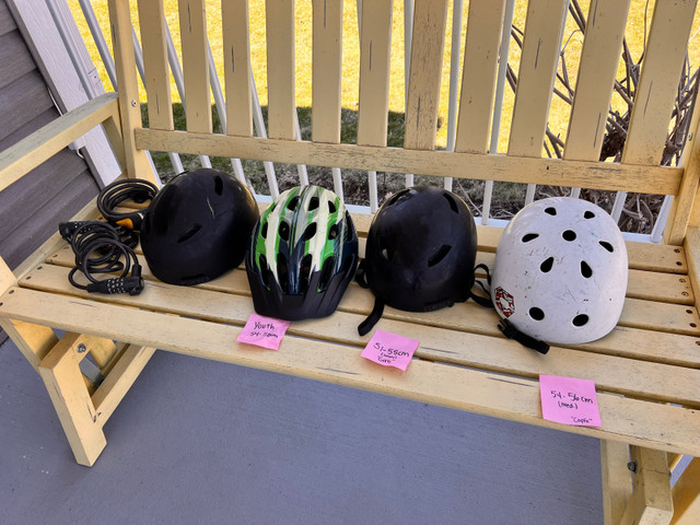 4 bicycle bike helmets and 3 combination locks in Clothing, Shoes & Accessories in Oshawa / Durham Region