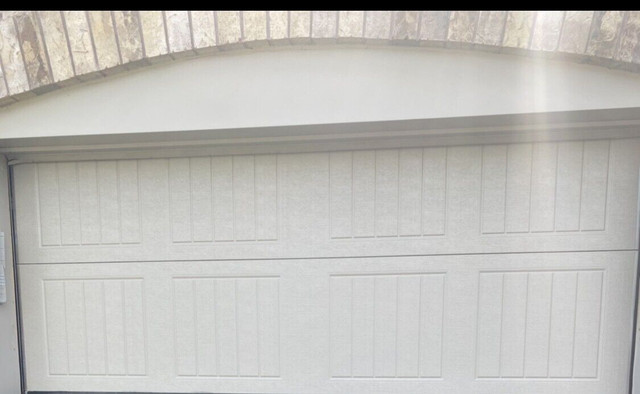 Wayne Dalton 8500 Garage 8 X7 Door (Panel) in Garage Doors & Openers in Mississauga / Peel Region - Image 2