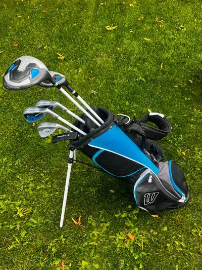 Wilson JGI Junior Golf Set, View more