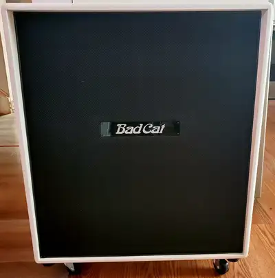 Bad Cat 3x12 guitar cabinet, View more