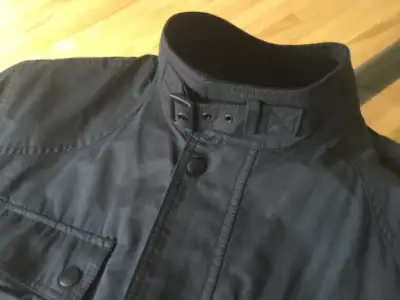 Manteau NEUF  pour hommes de BANANA REPUBLIC style militaire, View more
