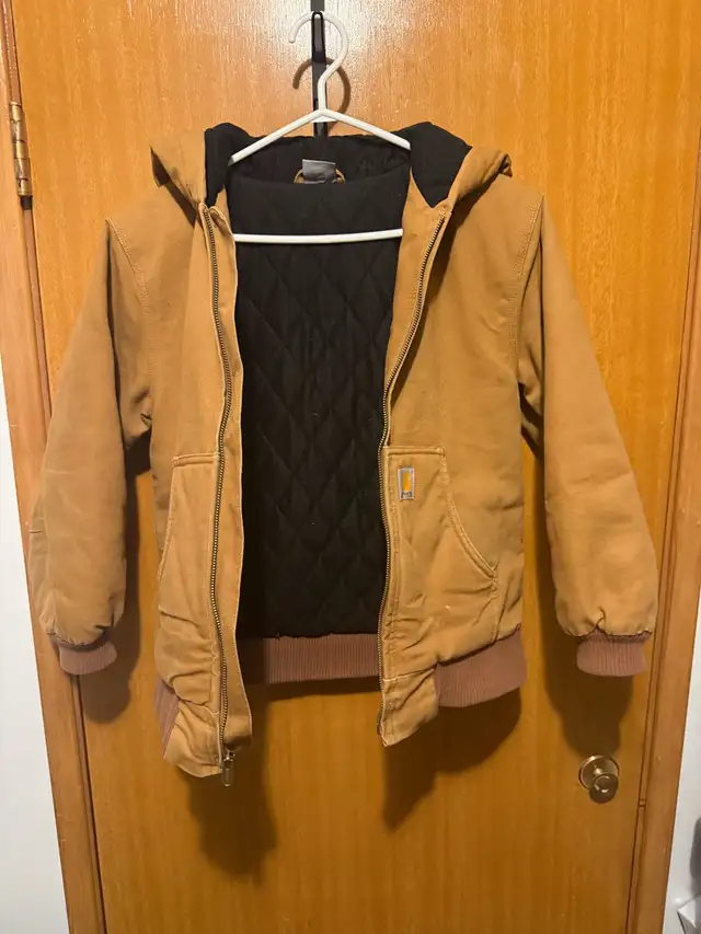 Carhartt Jacket in Kids & Youth in Calgary - Image 5