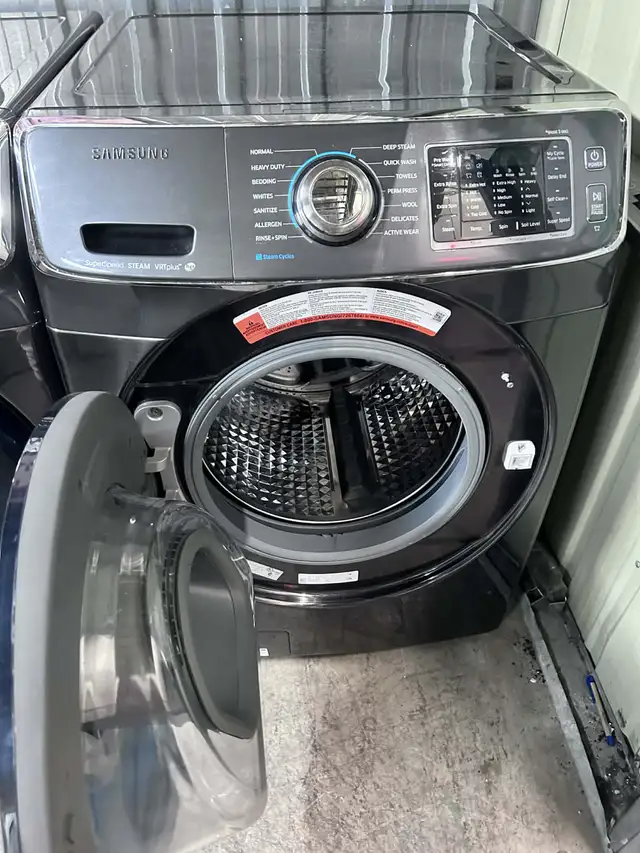 Samsung Fridge stove washer and dryer set  in Refrigerators in City of Montréal - Image 10