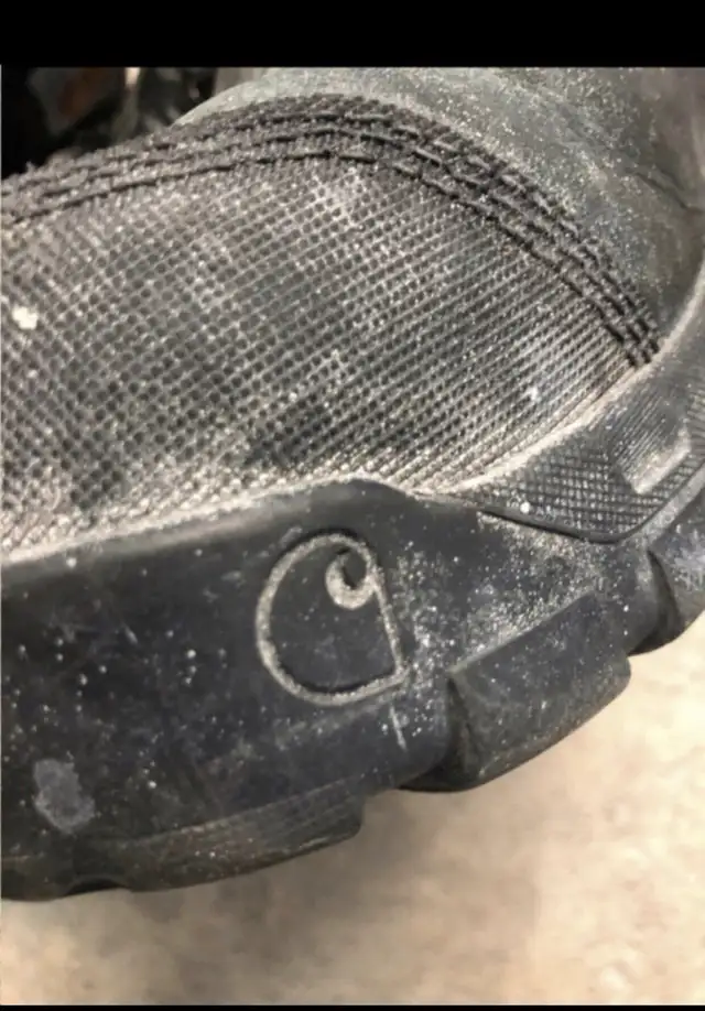 Carhartt Boots sz.11 and Work Pants in Men's in Winnipeg - Image 10