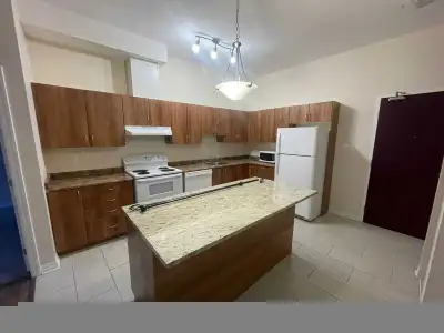 ️ Furnished Room for Rent – Female Only (Single) Available in a 2 bedroom, 2 washroom furnished apar...