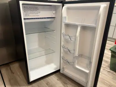 Brand new condition aside from minor scratches on the top. I purchased this fridge to use in a suble...