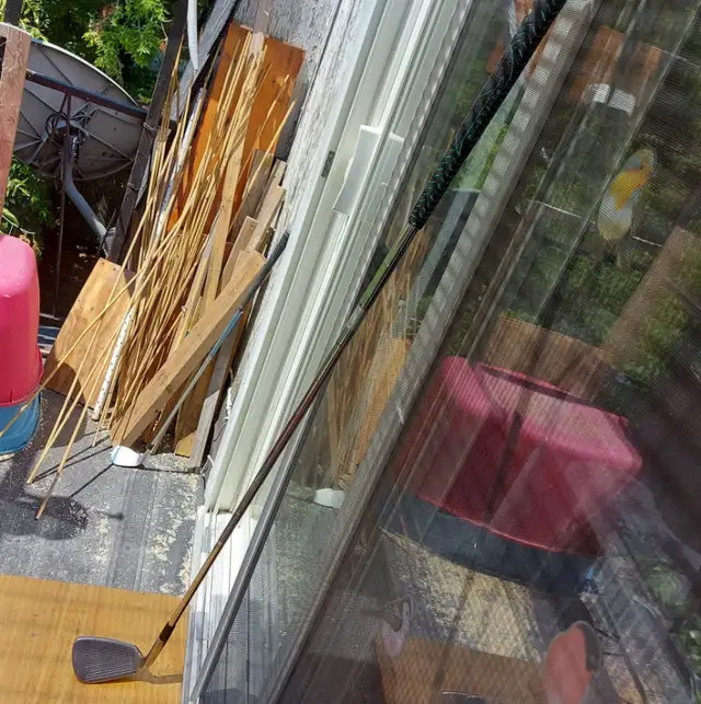 Titleist DTR Distance Through Research 9 Iron (RH) - $20.00 in Golf in Belleville - Image 9