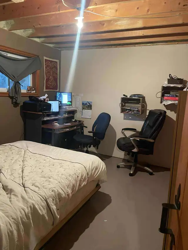 Maison ou Chambre à louer pour travailleur in Room Rentals & Roommates in Rimouski / Bas-St-Laurent - Image 4