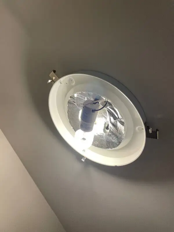 5 luminaires plafonniers / 5 ceiling light fixtures in Indoor Lighting & Fans in Gatineau - Image 2