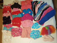 #2_Lot de vêtements pour fille 4 ans