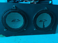 2 x 10” sub woofer box with amplifier 