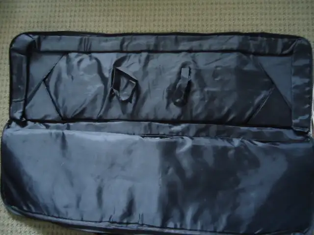 Large hunting rifle carry bag, paintball carry bag in Paintball in Winnipeg - Image 4