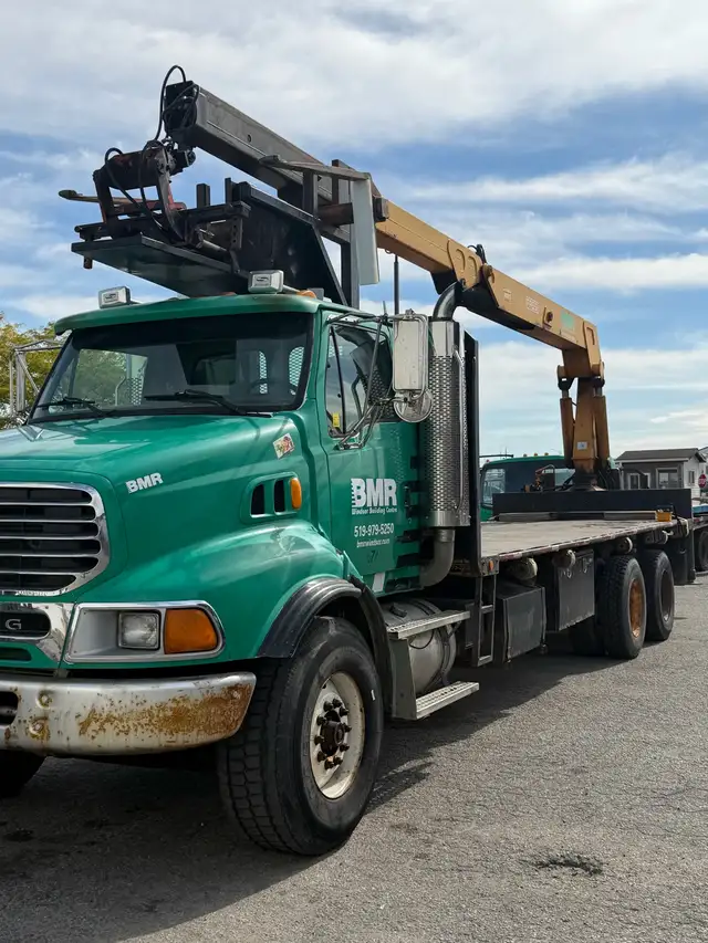 2005 Sterling LT9500 CAT C15 Engine 435 hp in Heavy Trucks in Windsor Region - Image 3