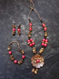 4 piece Wooden handcrafted Jewelry Set