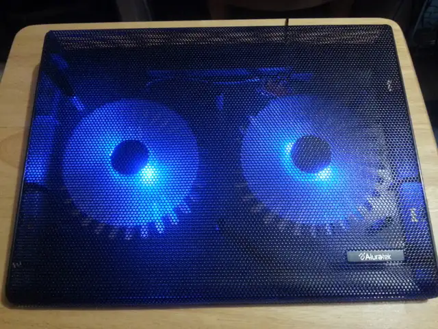 Laptop Cooling Pad in Laptop Accessories in Cambridge - Image 3