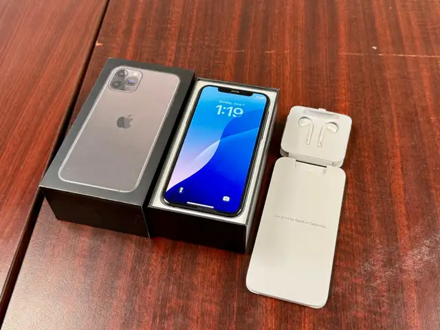 iPhone 11 Pro *Mint condition*